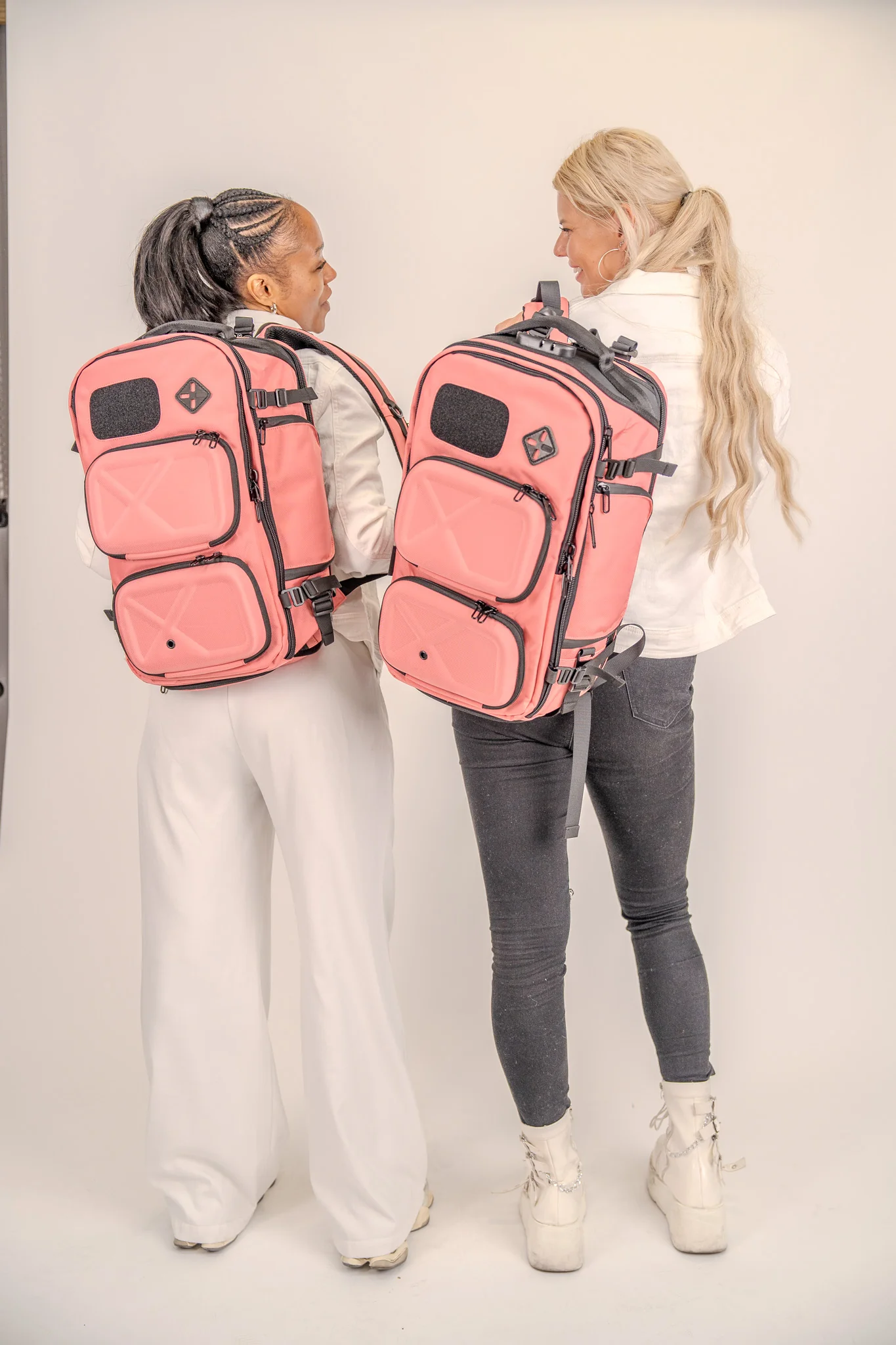 The Backpack Islanders Guava Intense - Image 12